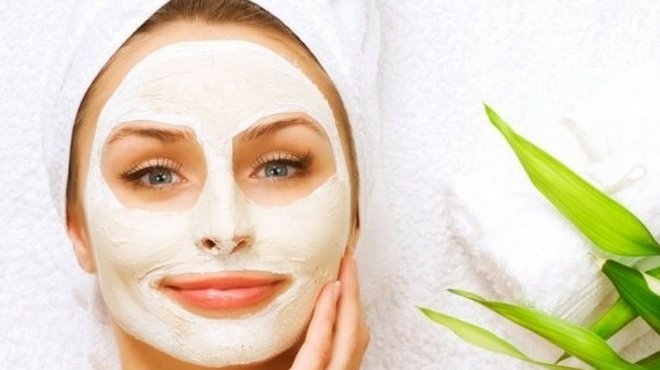 ماسك طبيعي لتنظيف البشرة رمضان 803601978.jpg