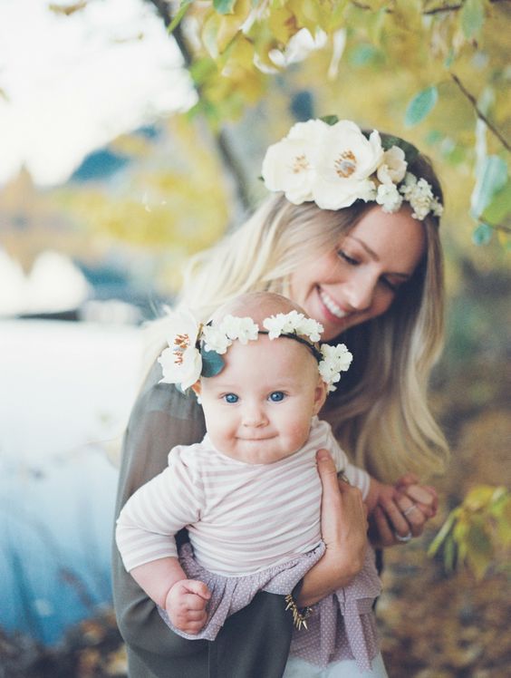 افكار مميزة لتصوير الام والمولود 940323936.jpg